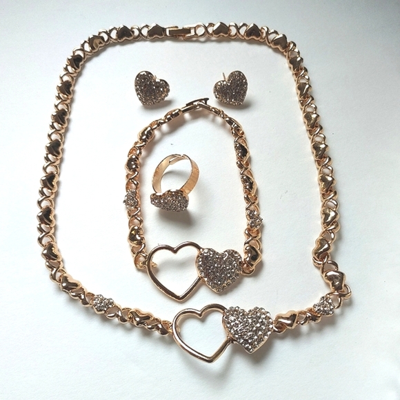 Heart Crystal Rhinestones Necklace Earrings Bracelet Ring Set Gold Filled - Picture 7 of 8